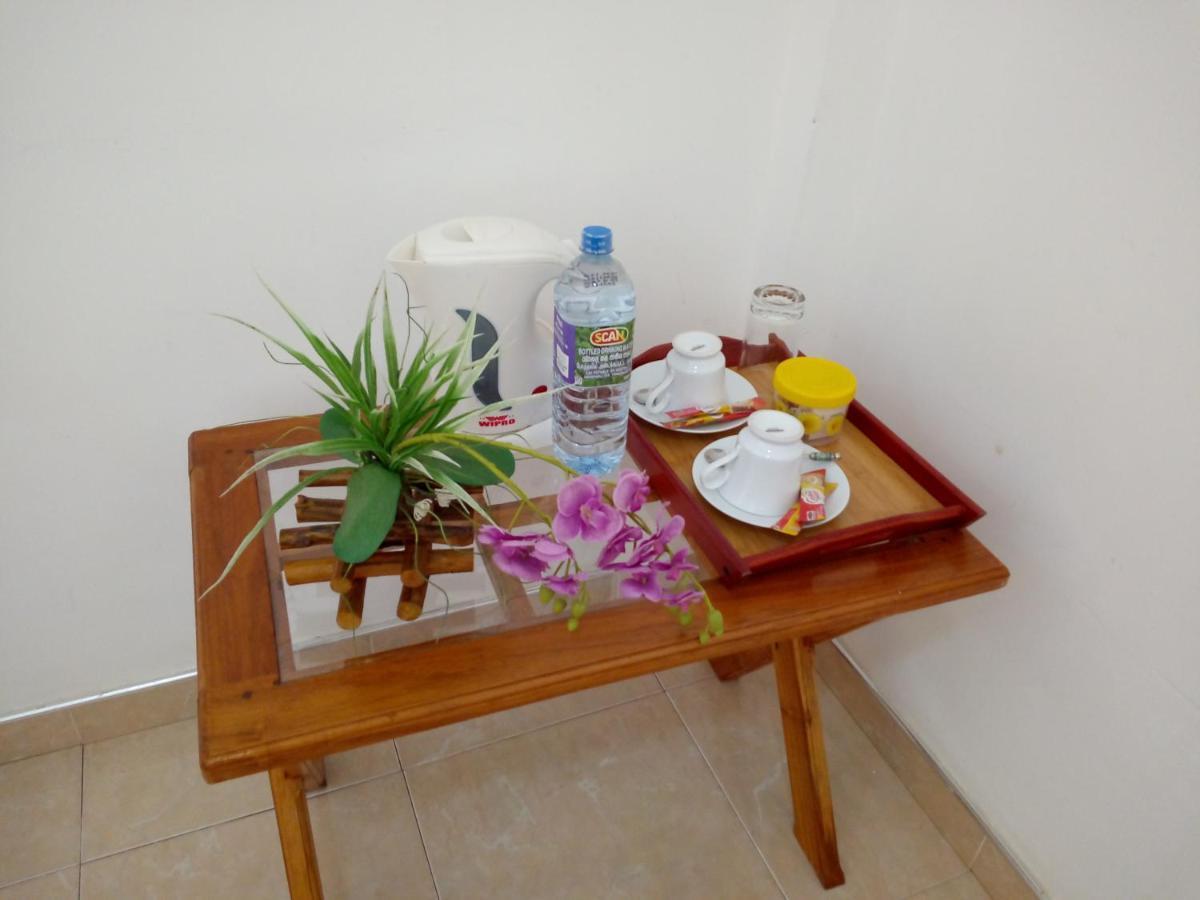Hotel Gayan'S ウダワラウェ エクステリア 写真